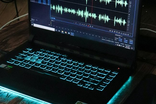 No Sound on PC? Windows Audio Fix — Output Device, Drivers & Services