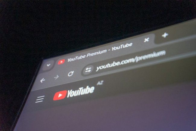 Faceless YouTube Channel Guide with AI — Start Without Showing Face (2026)