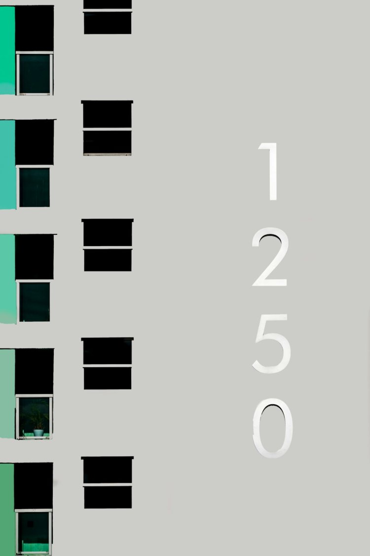Text to Columns in Excel: Split One Cell into Multiple Columns (2026)