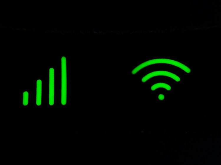 WiFi Not Showing / Option Missing — 10 Ways to Fix in Windows 11